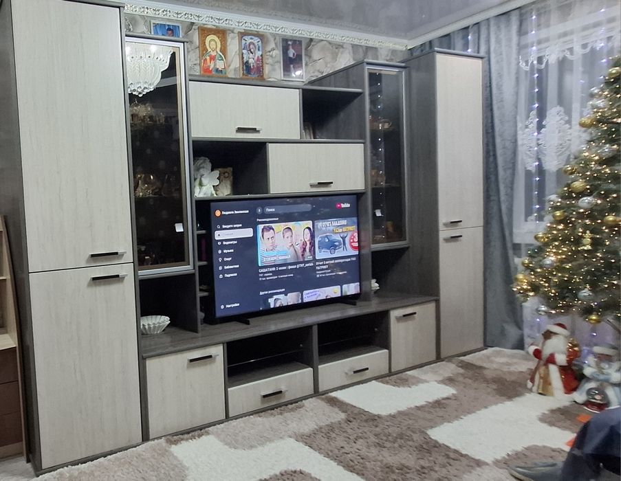 Стенка в гостинную