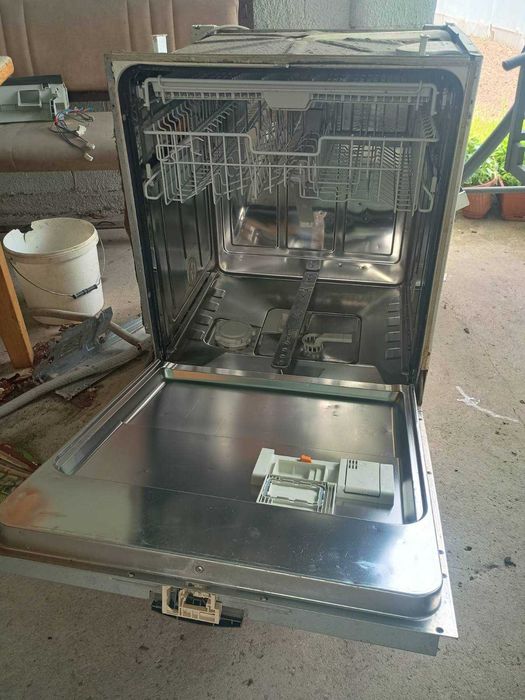 Съдомиялна миеле (Miele) G 1320 SC, на части