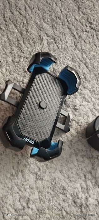 Vând suport de telefon pentru bicicleta sau motor