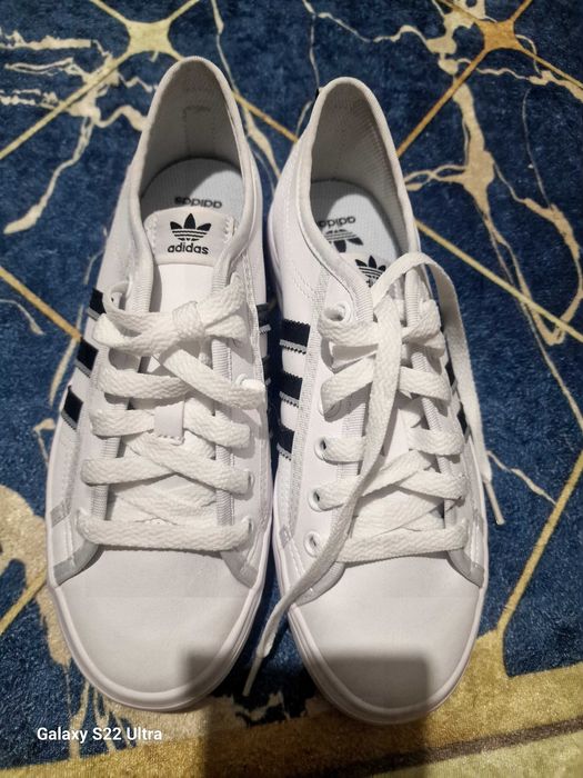 Маратонки Adidas, бели нови без кутя размер Uk 5 (1/2) 38 и половина