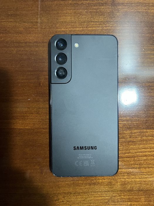 Samsung s22 black