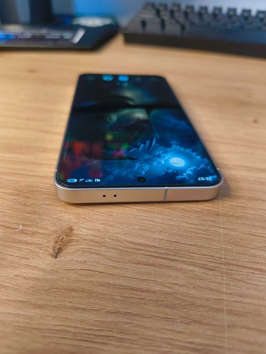 Samsung Galaxy S24 256GB - Ca nou / Impecabil
