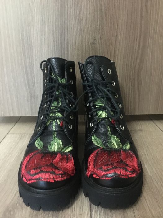 Vând BOCANCI Piele  Naturala