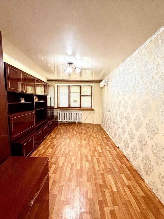 Продаётся 2-х комн квартира район Кирова