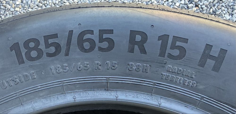 2бр 185/65/15 Нови 22 дот Континентал