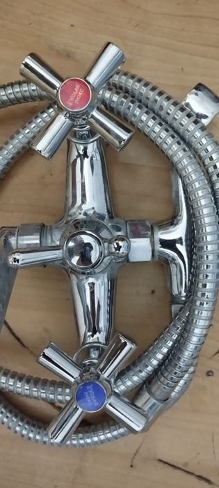 Смеситель для ванны