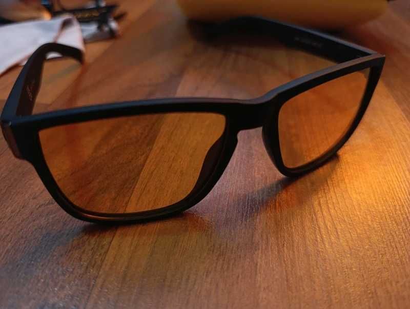 Ochelari de condus pe timp de noapte