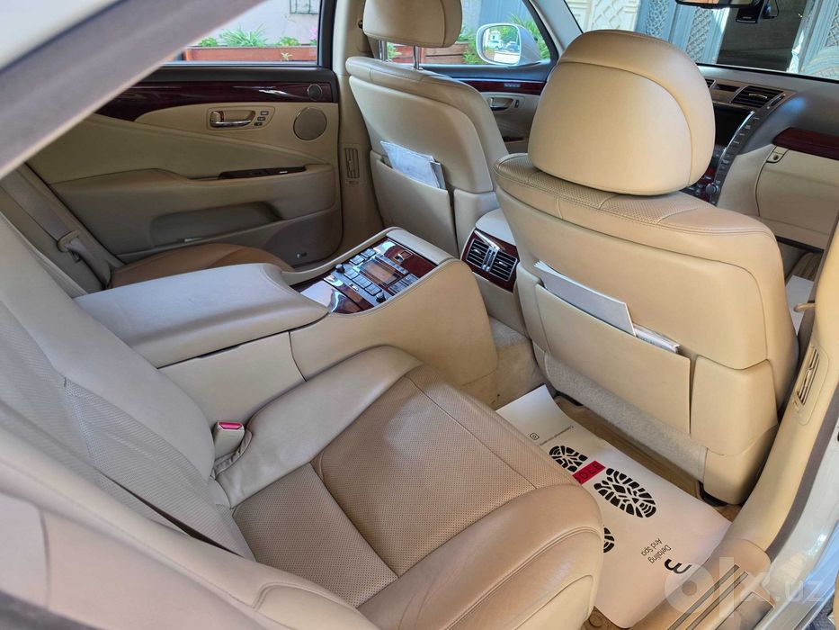 Продам Lexus LS450L