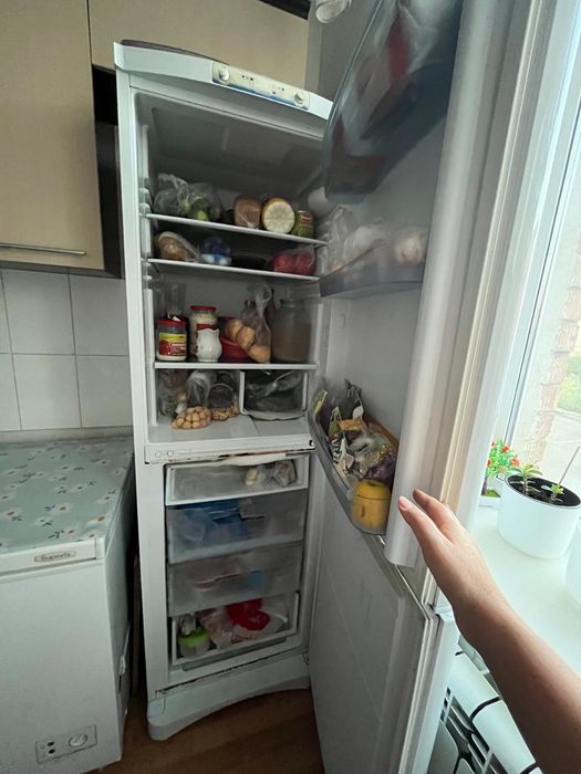 Продам холодильник рабочий