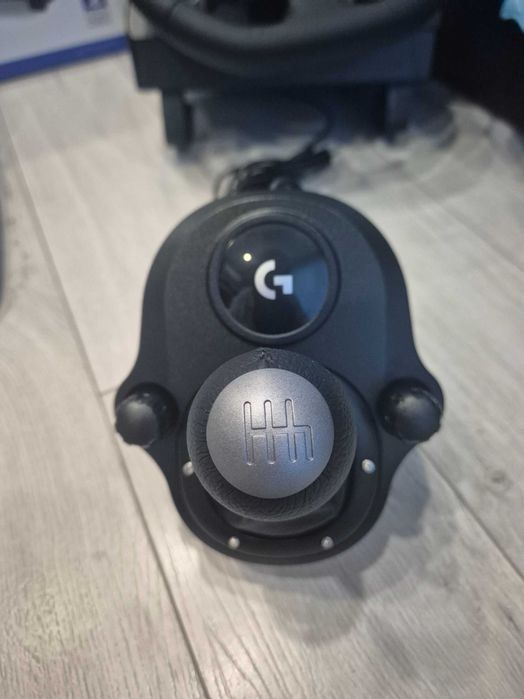 Волан Logitech G29 Чисто Нов + Shifter