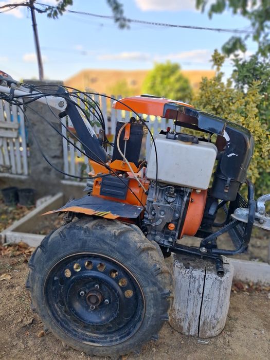 Vând Motocultor Ruris