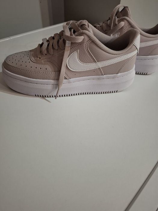 Оригинални маратонки Nike
