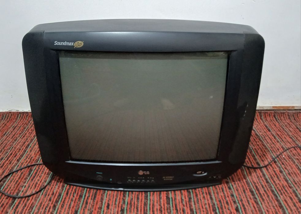 Televizor sotiladi srochna