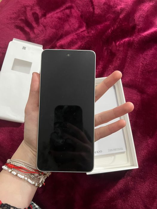 Vând telefon Oppo A5 PRO 5G