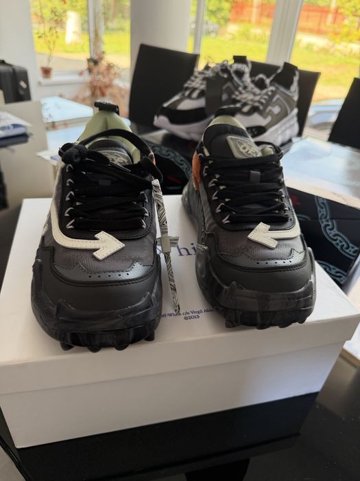 Off White Odsy.