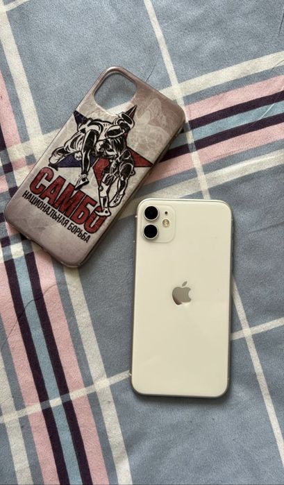 Обменяю айфон 11