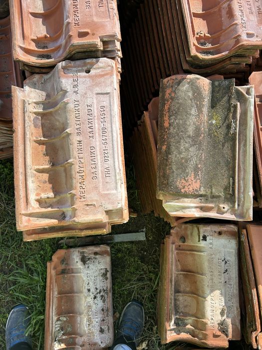 Цигли/керемиди  запазени