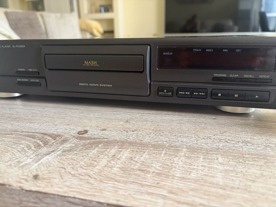 компакт диск плеър Technics SL-PG480A