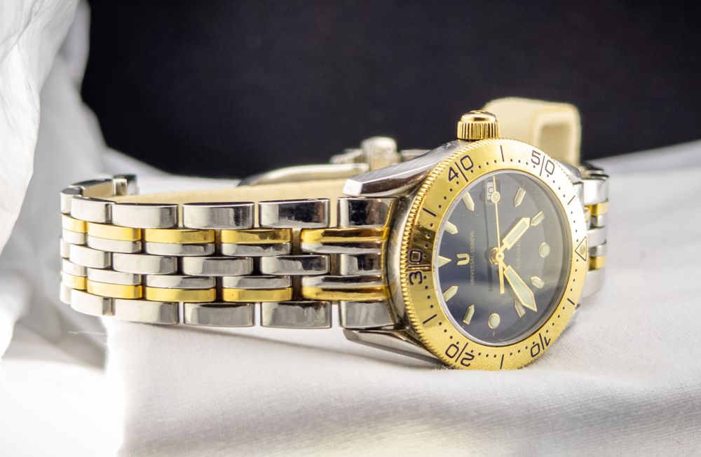 Дамски часовник Universal Genève Automatic