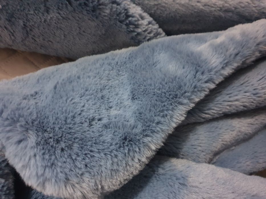 Haina blanita artificiala albastru prafuit superba noua L 40