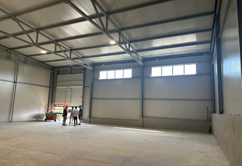 Склад 1260 м2, Тополи