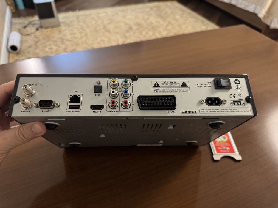 Продам приставку Отау тв