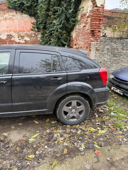 Vând sau schimb dodge caliber