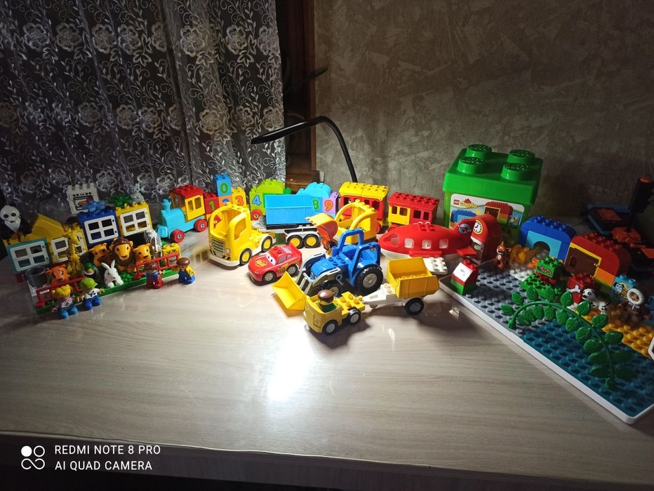 Продам конструктор Лего дупло.