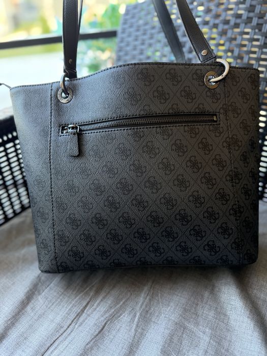 Geanta shopper Guess Noelle Elite Tote