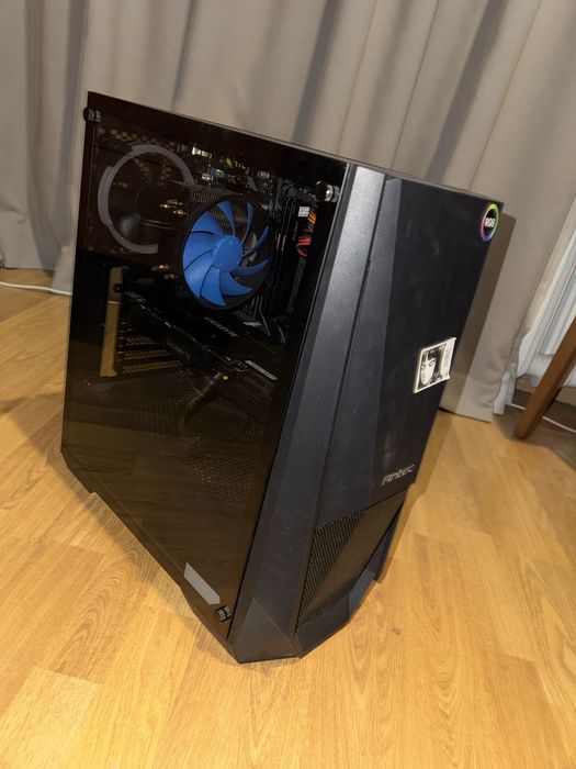 Компьютер, комплектующие в фото