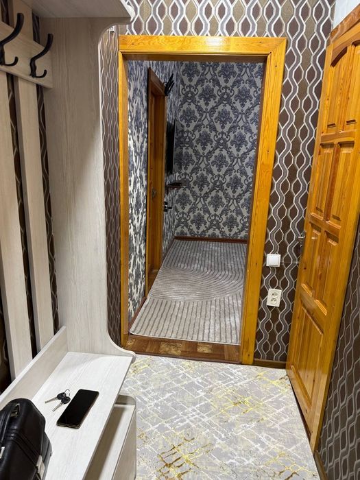 Сдается своя 2 комнатная переделенно 3 комнат. Юнус абаде.