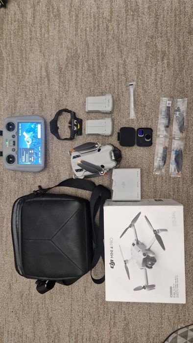 De vanzare drona DJI mini 4 pro combo