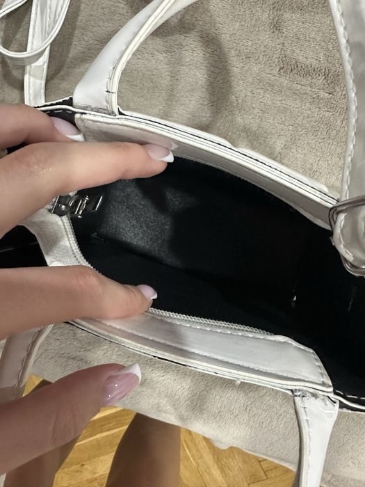 Чанта bershka и shein