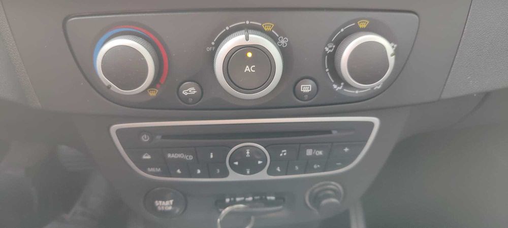 RENAULT Megane 2011 — imagine 5