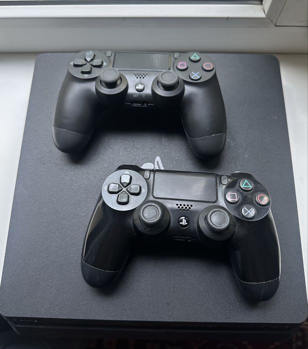 Play Station 4 SLIM (прошитая) GoldHen