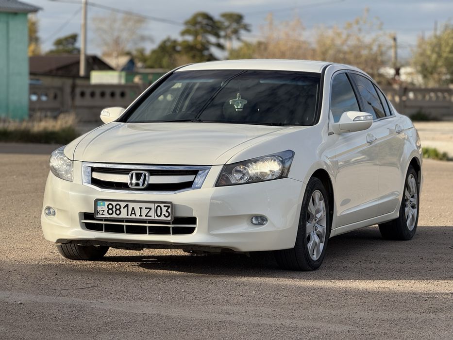 Продам Honda Inspire