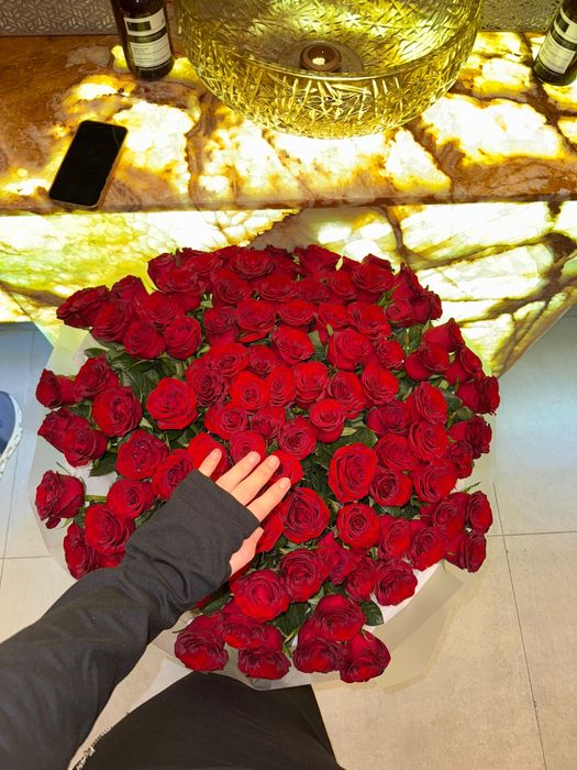 101 роза свежийй, метровый