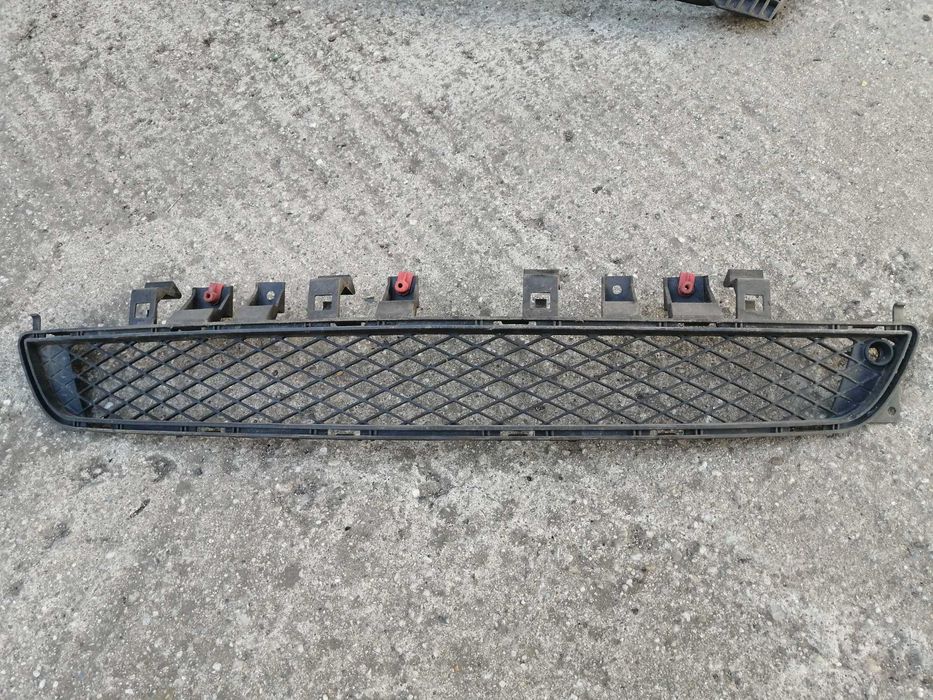 grila din bara Opel Insignia 100 lei