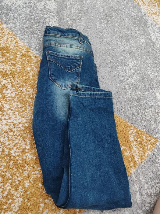 Школьные брюки для мальчика б/у