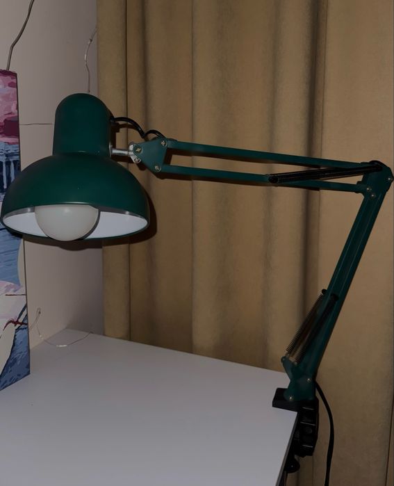 Лампа настольная