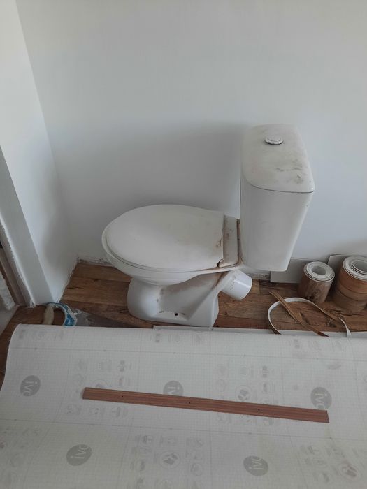 Унитаз б/у  15000