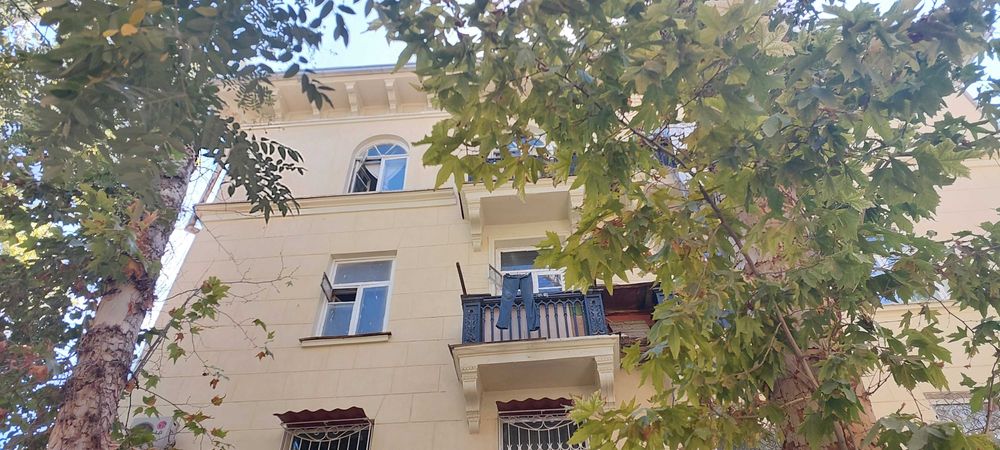 3х комнатная центр Шота Руставели, аския базар