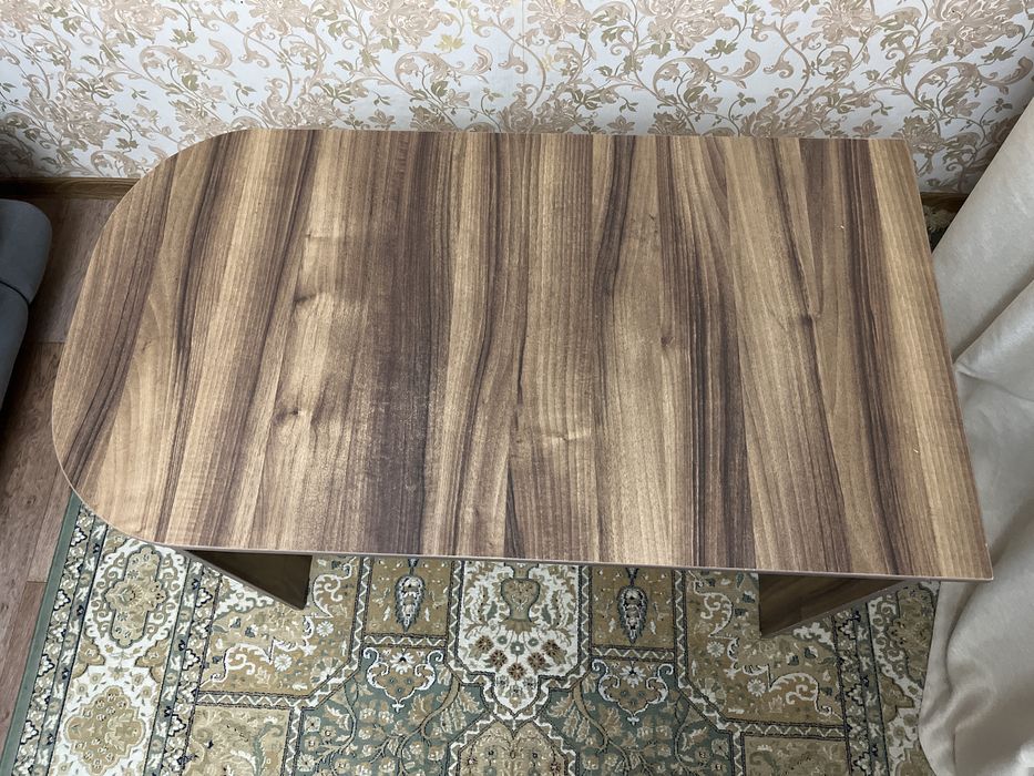 Продам Стол в отличном состоянии