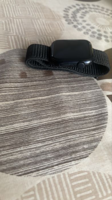 Iphone watch se gen 2 44mm (GPS)