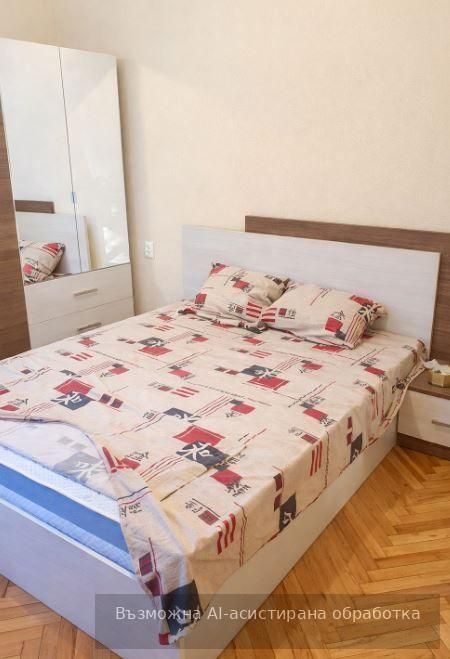 Дава се под наем Четиристаен апартамент в Варна, Център - 95 кв.м за 747.66 € - Снимка #3