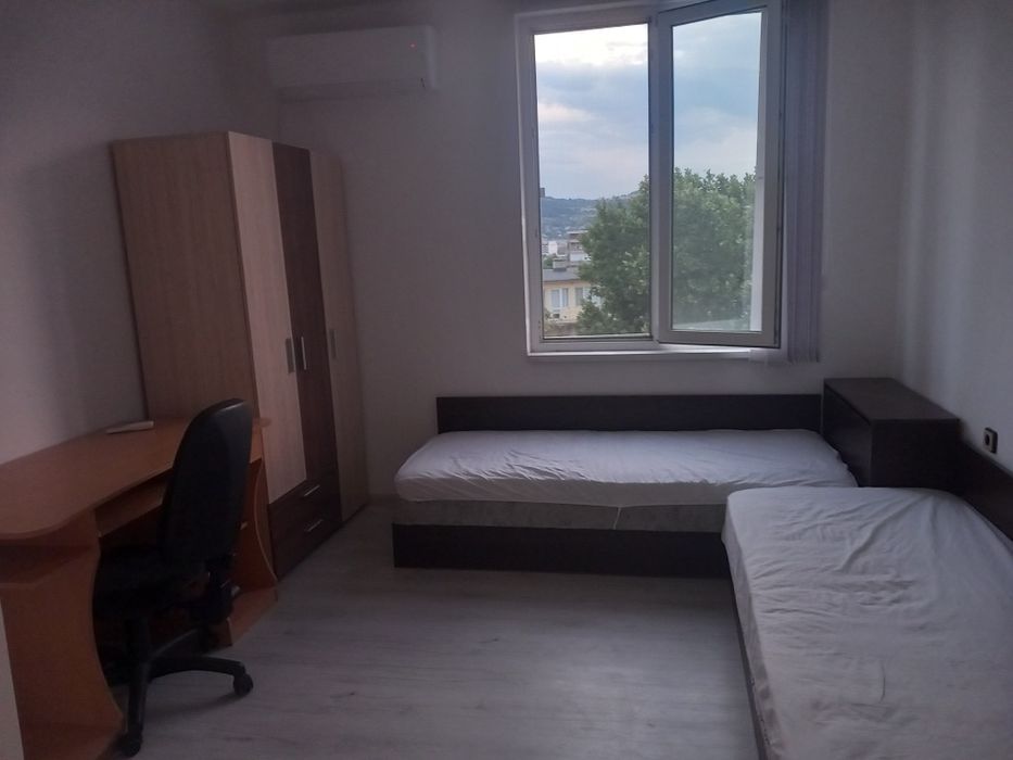 Дава се под наем Тристаен апартамент в Кърджали, Център - 75 кв.м за 285.6 € - Снимка #10