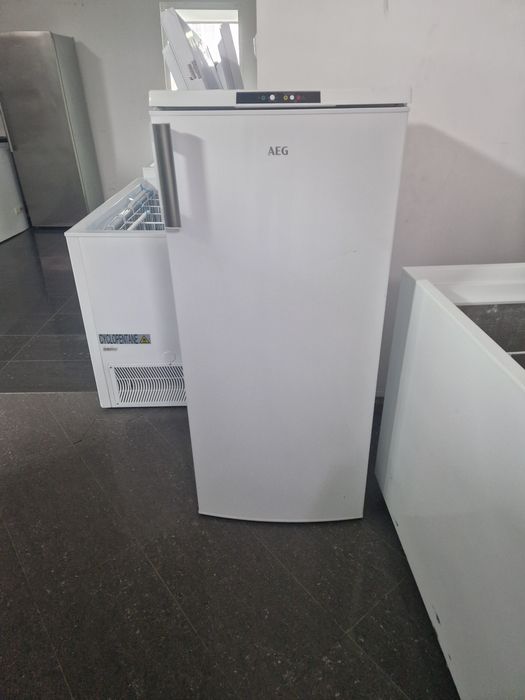 Фризер Aeg A++ 167 литра