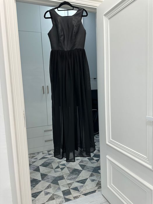 Продам платья для празднеств