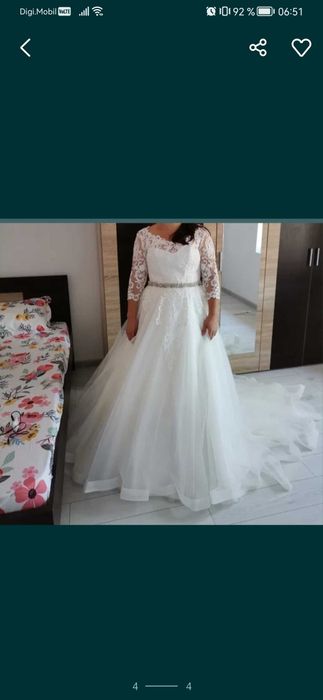 Vând rochie mireasa trena