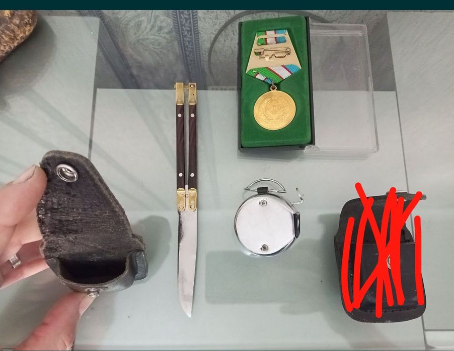 Продам zippo, чехол,. Крикет.